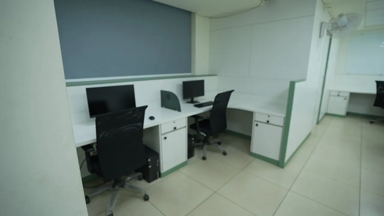 Workstation Row